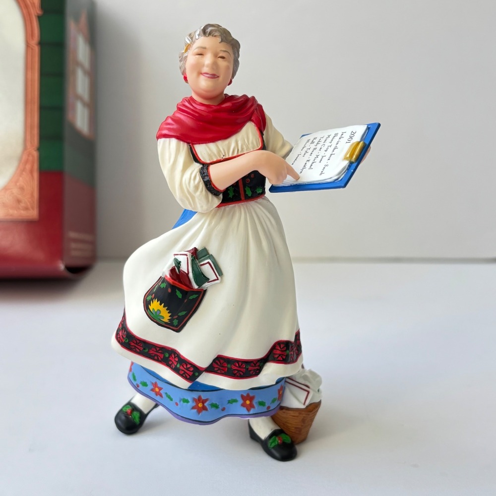 Hallmark Ornament‎ Club Night Before Christmas Mrs. Clause Elves Village KOCC - Picture 3 of 9